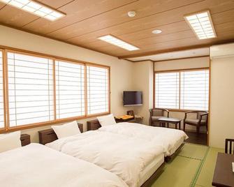 Tatsumi Kanyo Hotel - Nikaho - Habitación