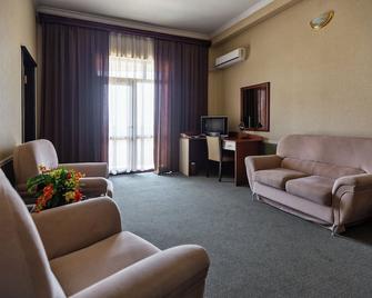 Diplomat Hotel Baku - Baku - Living room