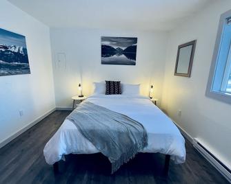 This condominium is a 2 bedroom(s), 1 bathrooms, located in Joseph, OR. - Joseph - Bedroom