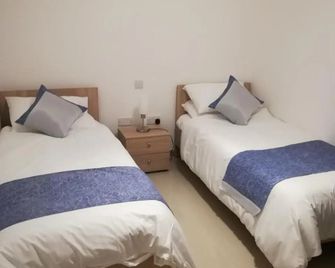 The Premier Suite - Fully Airconditioned - Ample Parking - Naxxar - Schlafzimmer