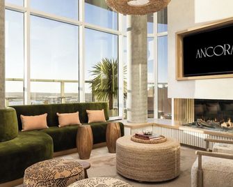 Ancora by AvantStay Multi-Room Reservation Walkable Little Italy Luxury Resort Pool Sky Deck - San Diego
