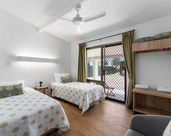 Kinka Palms Motel - Yeppoon - Schlafzimmer