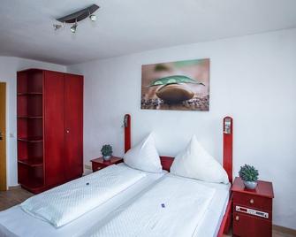 Hotel Ratskeller - Nideggen - Schlafzimmer