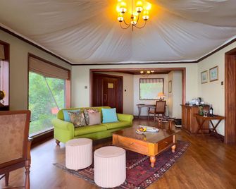 Lake Elmenteita Serena Camp - Nakuru - Schlafzimmer