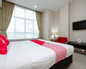 Utc Hotel Semarang - Semarang - Slaapkamer