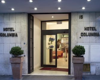 Hotel Columbia - Rome - Building