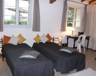 Cottage in the countryside, private swimming-pool, 12 persons - Prayssac - Chambre