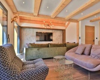 Chalet Haut de Gamme 4 for 12pers with Jaccuzzi, Sauna+Gym - Les Orres - Salon