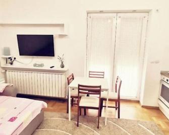 Central apartment in Prilep - Prilep - Restaurant