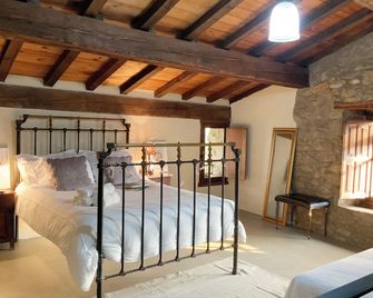 라 그룰라 도라다 - 페랄레스 델 푸에르토 - 침실