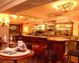 Hotel Maria Theresia - Mayrhofen - Bar