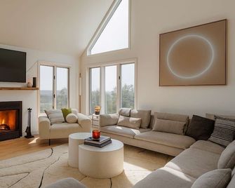 Casa Manzara - Mountain Top Views, Pool & Hot Tub by Red Cottage - Middletown - Sala de estar