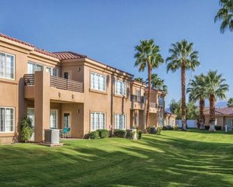 Palm Springs | Relaxing Desert Retreat | Pool + Spa - Cathedral City - Building