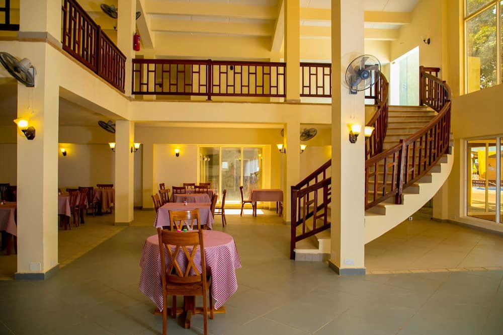 Tropic Garden Hotel - באנג'ול - לובי