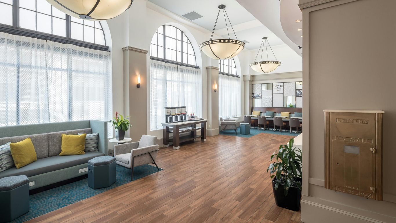 هامبتون إن آند سويتس أتلانتا داون تاون