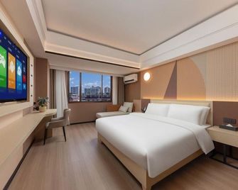 Lanting Lijing Hotel (Jiangnan Song City Cultural and Historical Tourism Area Branch) - Ganzhou - Bedroom