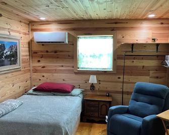 Blue Sky Studio - Silverhill - Bedroom