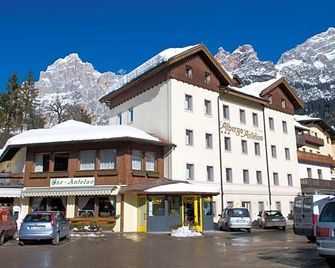 Albergo Antelao - San Vito Di Cadore - Будівля