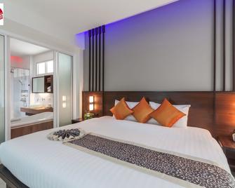 ساند سي ريزورت - كرابي - غرفة نوم