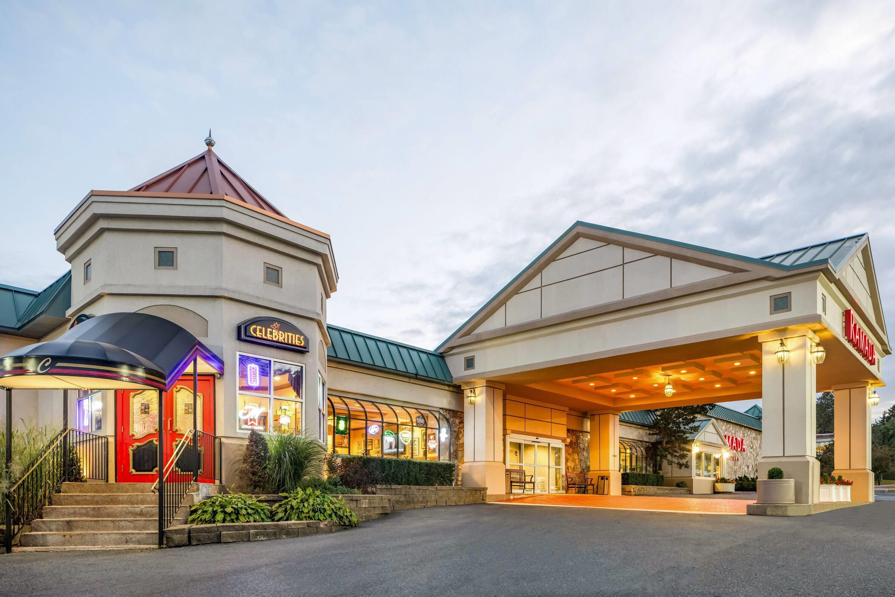 Ramada by Wyndham State College Hotel & Conference Center thumbnail 3