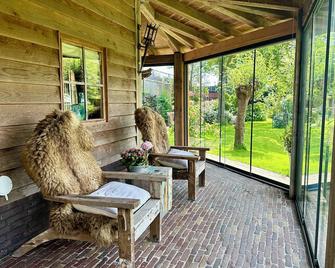 Limmen: Great cottage, large garden, quiet location, near the beach, bicycles - Limmen