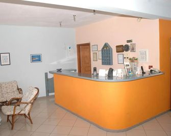 Agnanti Hotel - Alonnisos - Front desk