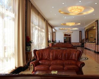 Madagascar Golden Peacock Hotel - Antananarivo - Lobby
