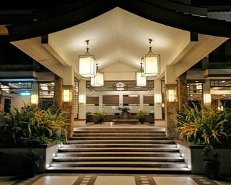 2 Bedrooms Unit in a Resort Condominium - Muntinlupa - Building