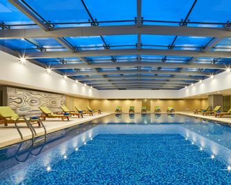 Four Points by Sheraton Shanghai, Daning - Shanghai - Piscina