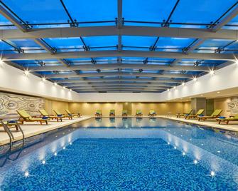 Four Points by Sheraton Shanghai, Daning - שנחאי - בריכה
