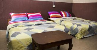 Wazobia Plaza Hotel - Lagos - Bedroom