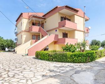 Apartment 'Lotus 5' with Sea View, Wi-Fi and Air Conditioning - Corfú - Edificio