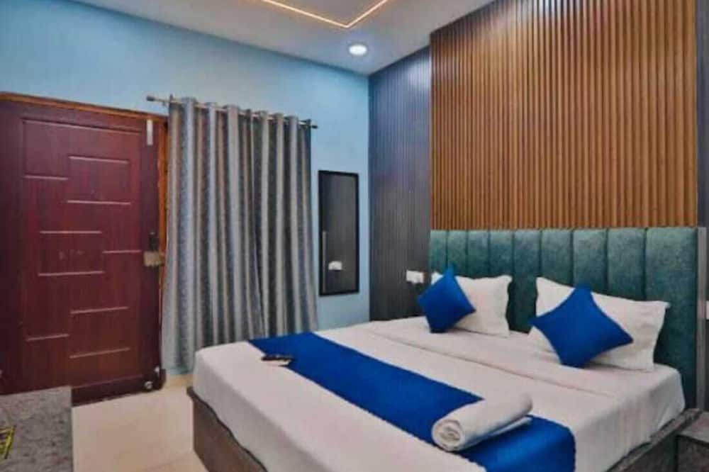 Hotel Airport Suites - Lucknow