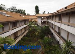 Solomon Kitano Mendana Hotel - Honiara - Gebouw