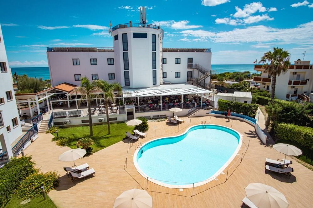 Ticho's Greenblu Hotel