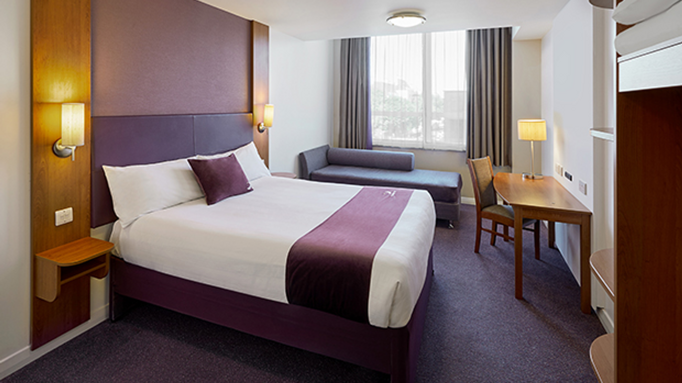 Premier Inn Lon Gatwick Arpt Manor Royal