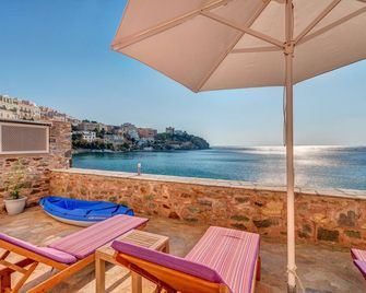 アポロニオン パレス ホテル - エルムポリ - バルコニー