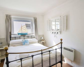 1 Bay View Court - Lyme Regis - Schlafzimmer