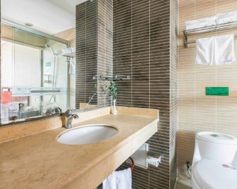 Beijing Huaiyangcun Business Hotel - Beijing - Bedroom