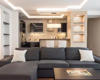 Senator Warsaw Apartments - Warsaw - Living room