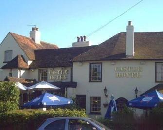 Castle Inn - Hythe - Building