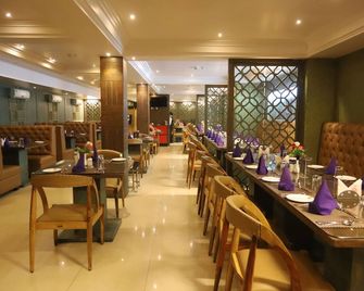 Hotel Radhika Regency - Raurkela - Restaurant