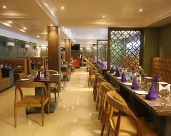 Hotel Radhika Regency - Raurkela - Restaurant