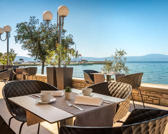 Veya Hotel by Aminess - Njivice - Restaurante