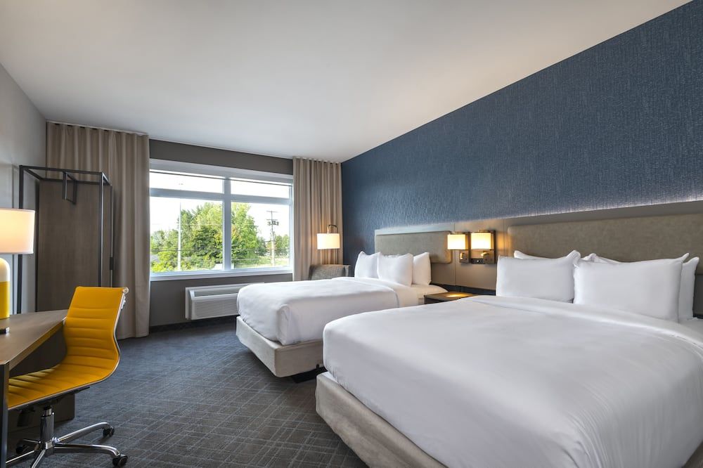 Comfort Inn and Suites - Kingston - Sypialnia