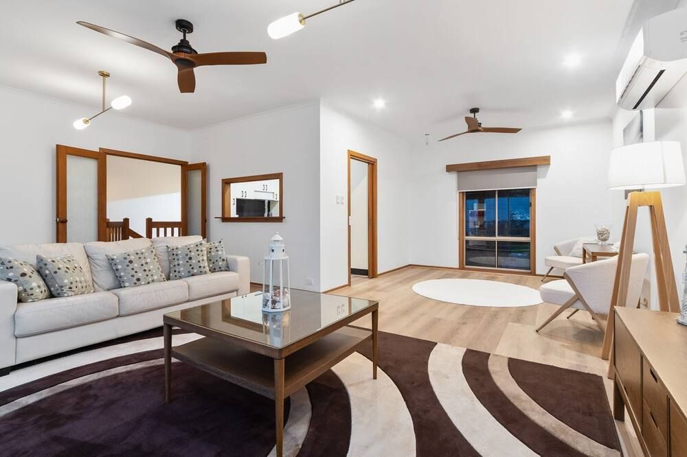 Martin's Bay View Retreat - Mount Martha - غرفة معيشة