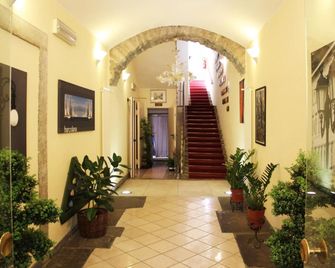 Albergo al Viale - Trieste - Hallway