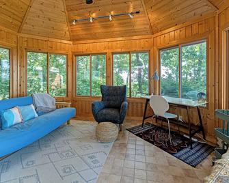 Apache Lake House - Lake Michigan Views - Nature Sanctuary - Silver Lake - Sala de estar