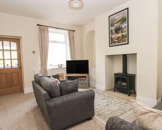 Magdala - Buxton - Salon