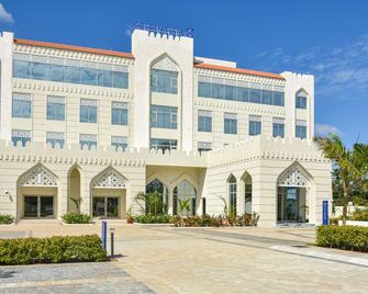 Golden Tulip Zanzibar Airport - Zanzibar - Building